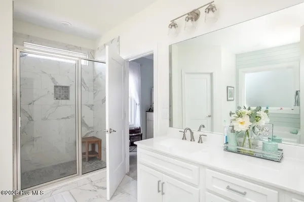 $724,000 | 402 Taylorwood Drive, Beaufort, NC 28516