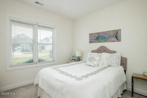 $724,000 | 402 Taylorwood Drive, Beaufort, NC 28516