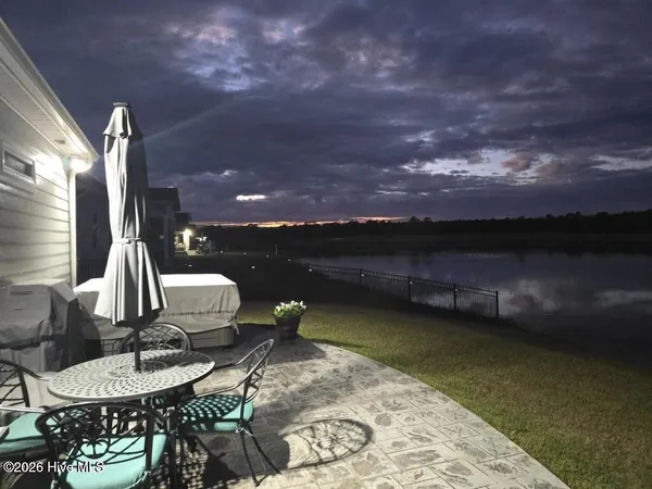 $724,000 | 402 Taylorwood Drive, Beaufort, NC 28516