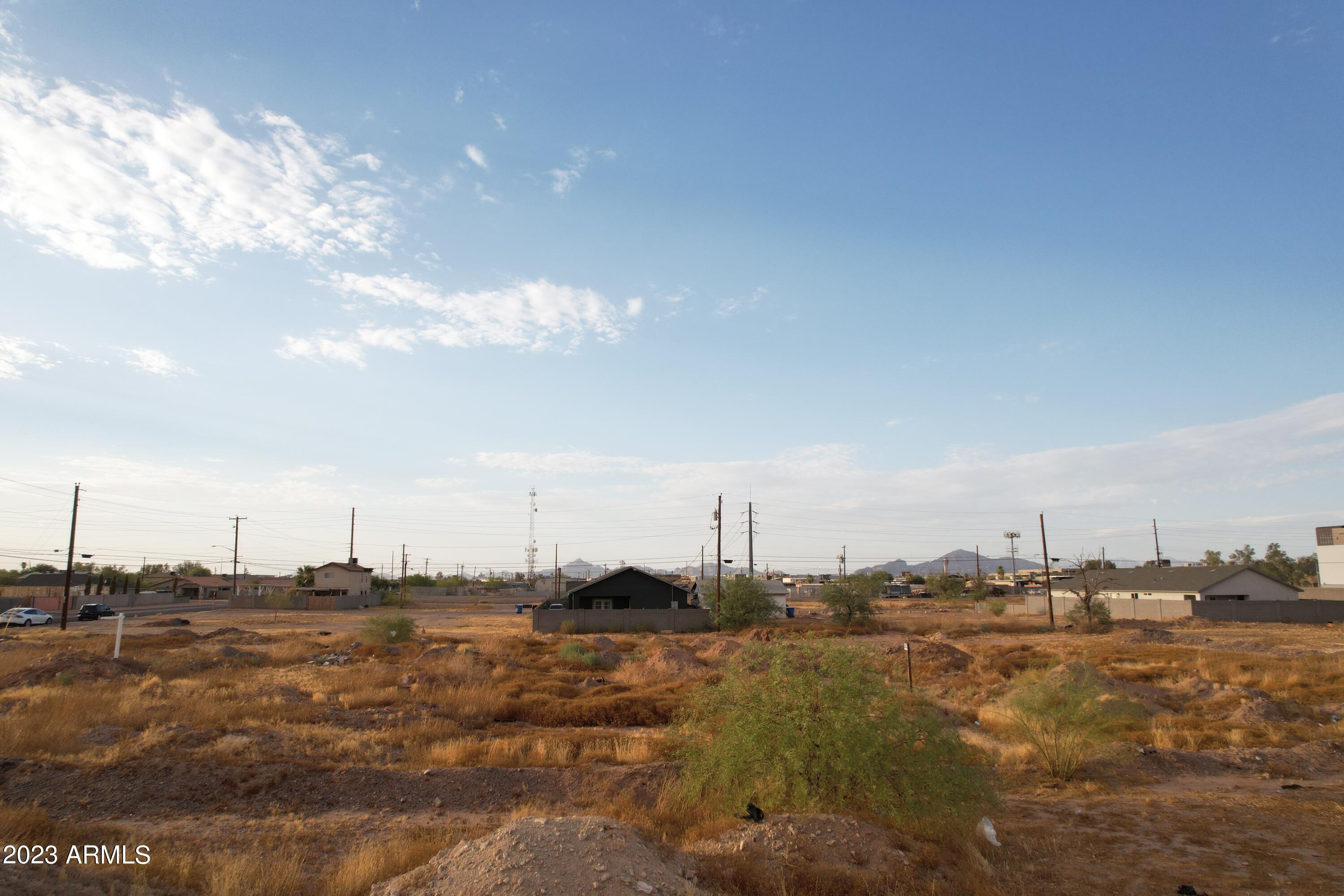 2804 East Broadway Road Phoenix, AZ 85040 - Photo 14 of 17 a view of a lake