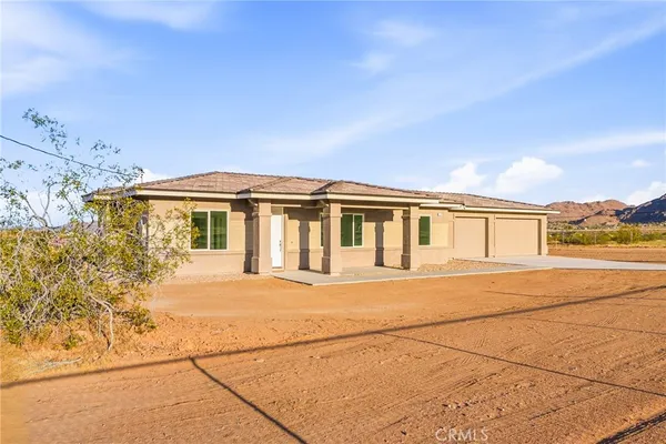$535,000 | 15192 Barbara Lane, Apple Valley, CA 92307