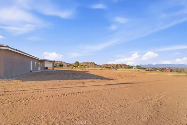 $535,000 | 15192 Barbara Lane, Apple Valley, CA 92307