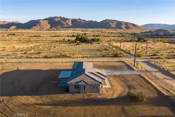 $535,000 | 15192 Barbara Lane, Apple Valley, CA 92307