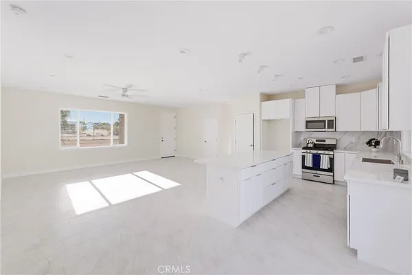 $535,000 | 15192 Barbara Lane, Apple Valley, CA 92307