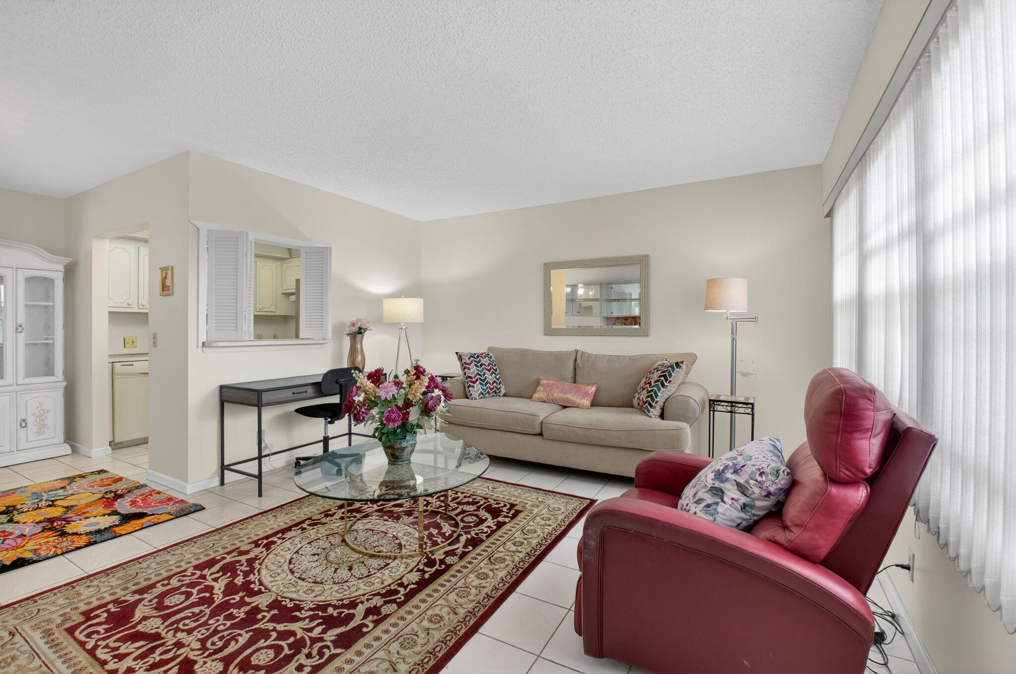167 Preston F, Unit 167 Boca Raton, FL 33434 - Photo 7 of 54 Living
