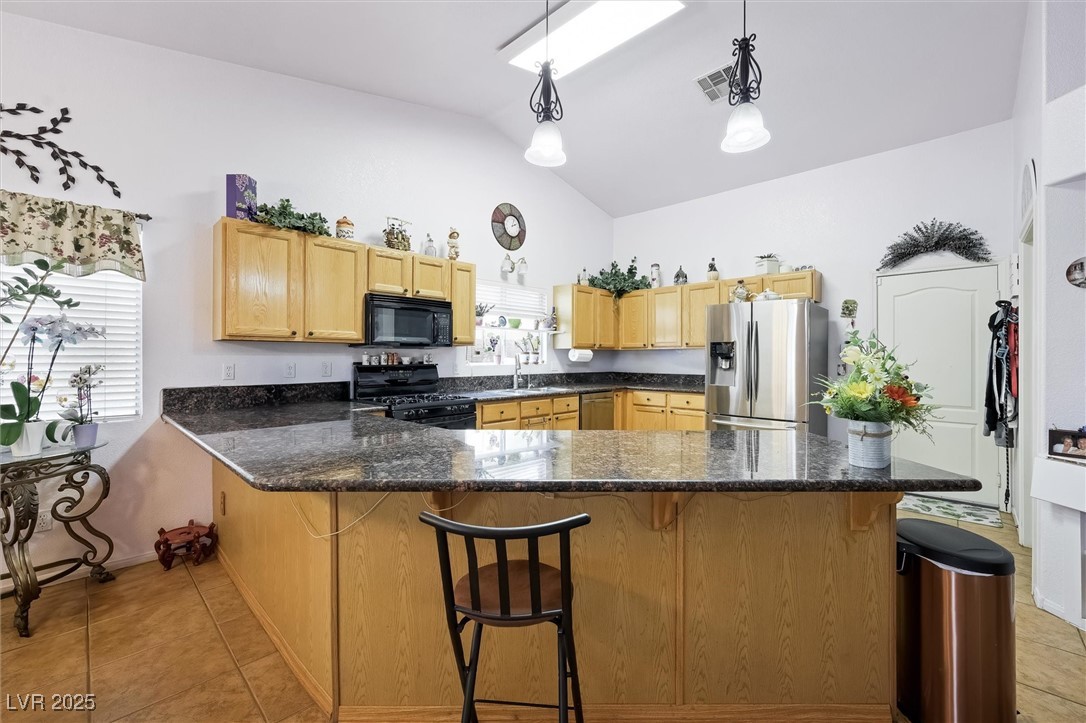 36 Trailside Court Henderson, NV 89012 - Photo 5 of 36 open light kitchen lots of storage
