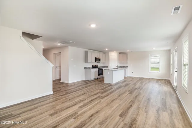 $349,950 | 18 West Emily Gardens Drive, Selma, NC 27576