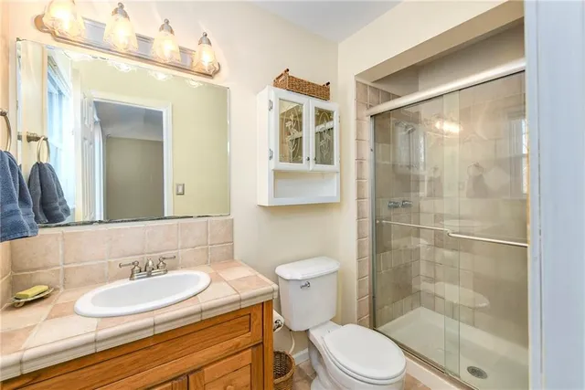 $345,000 | 2020 East Cherokee Place, Olathe, KS 66062