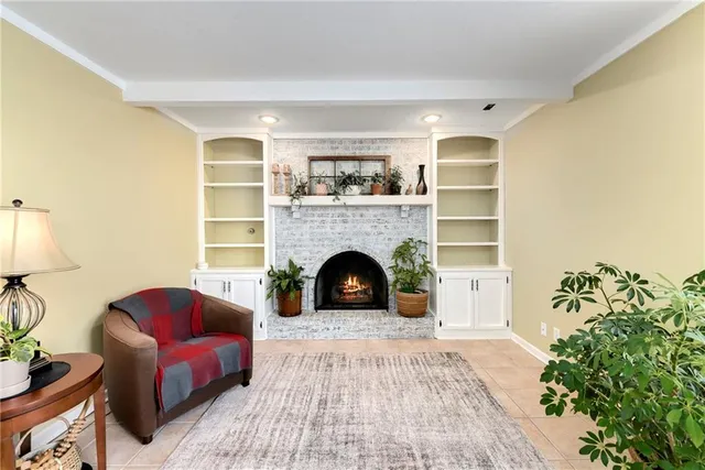 $345,000 | 2020 East Cherokee Place, Olathe, KS 66062