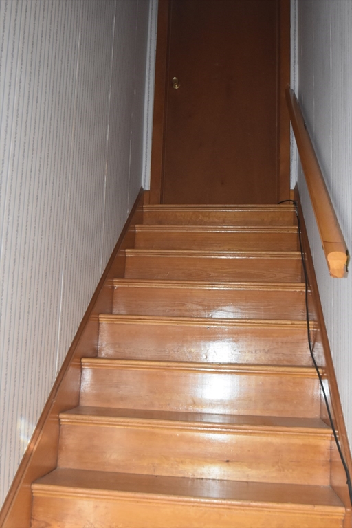 30 Ridgeway Avenue Billerica, MA 01821 - Photo 11 of 16 Gallery Image 11