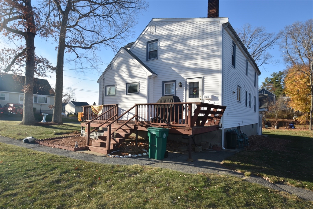 30 Ridgeway Avenue Billerica, MA 01821 - Photo 13 of 16 Gallery Image 13