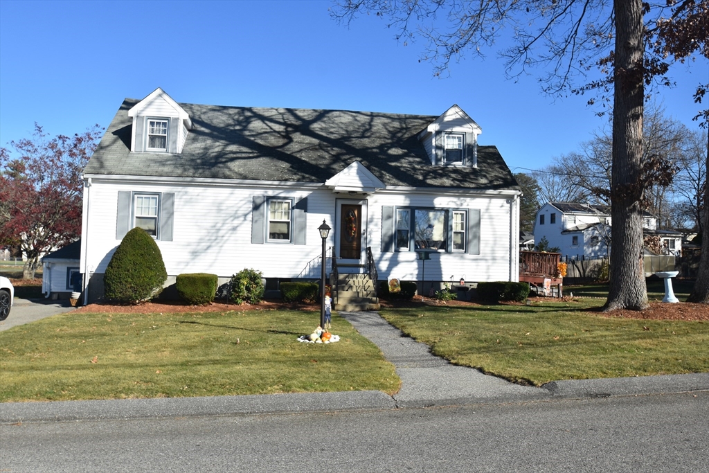 30 Ridgeway Avenue Billerica, MA 01821 - Photo 14 of 16 Gallery Image 14