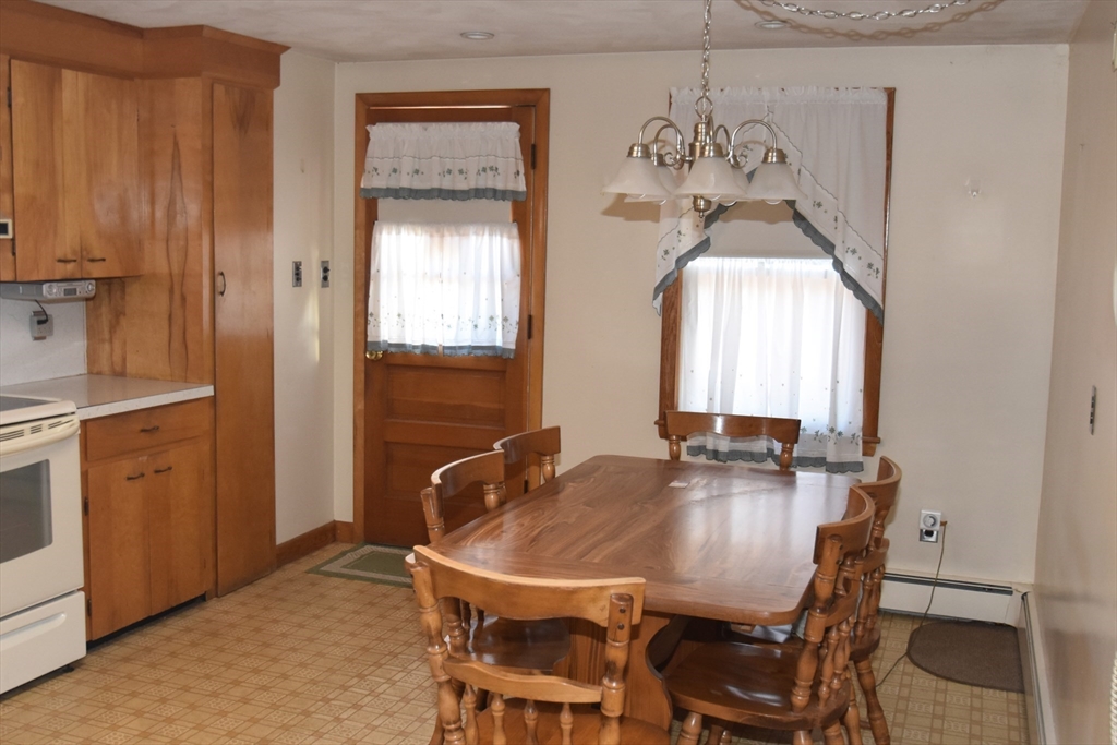 30 Ridgeway Avenue Billerica, MA 01821 - Photo 4 of 16 Gallery Image 4
