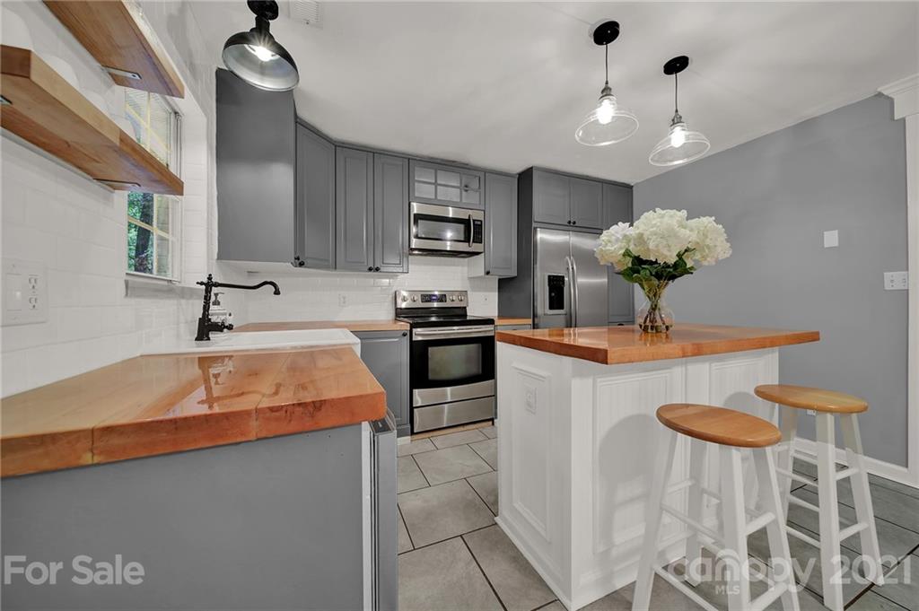15924 Lawyers Road Matthews, NC 28104 - Photo 13 of 39 Gallery Image 13