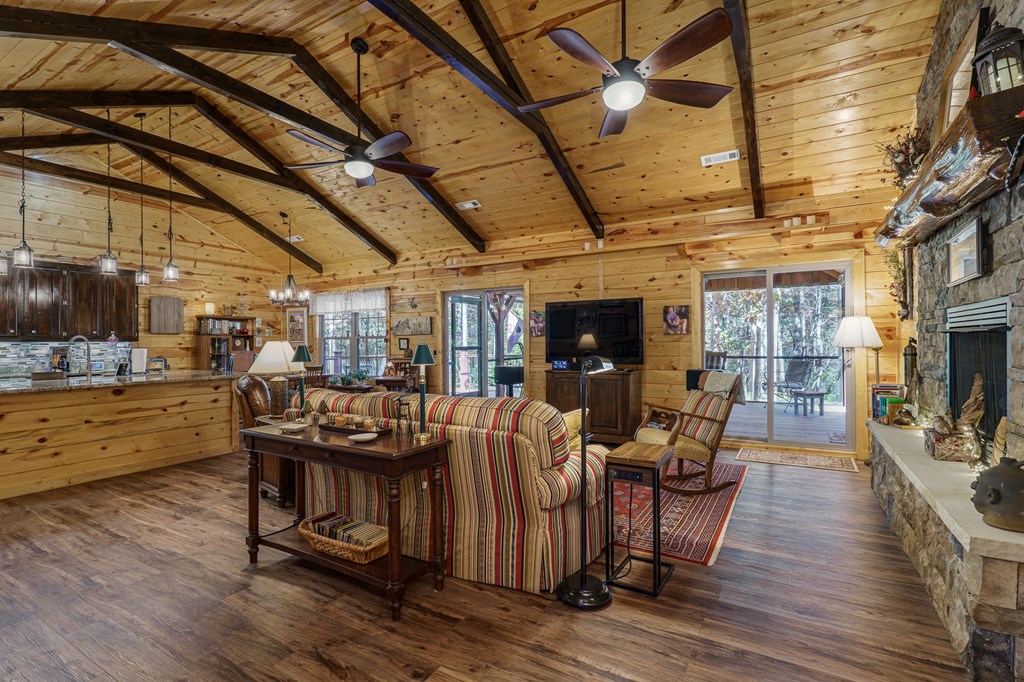 110 Rustic Pne Ridge Murphy, NC 28906 - Photo 8 of 47 Gallery Image 8