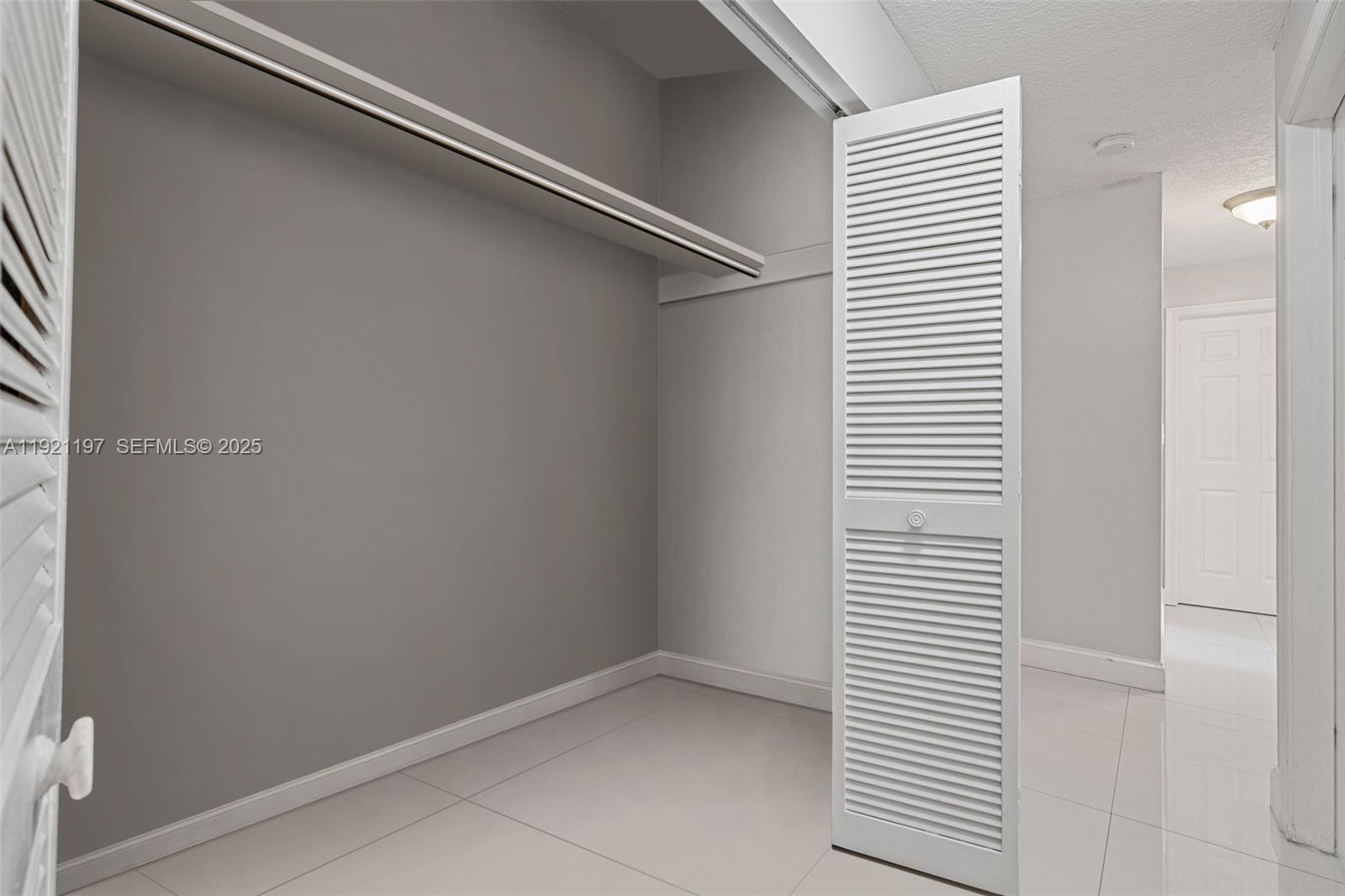 7004 Southwest 139th Place Miami, FL 33183 - Photo 26 of 54