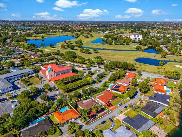 $845,000 | 7004 Southwest 139th Place, Miami, FL 33183