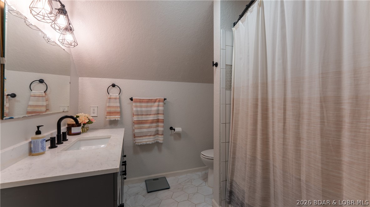 1114 Oak Road Osage Beach, MO 65065 - Photo 14 of 30 Gallery Image 14
