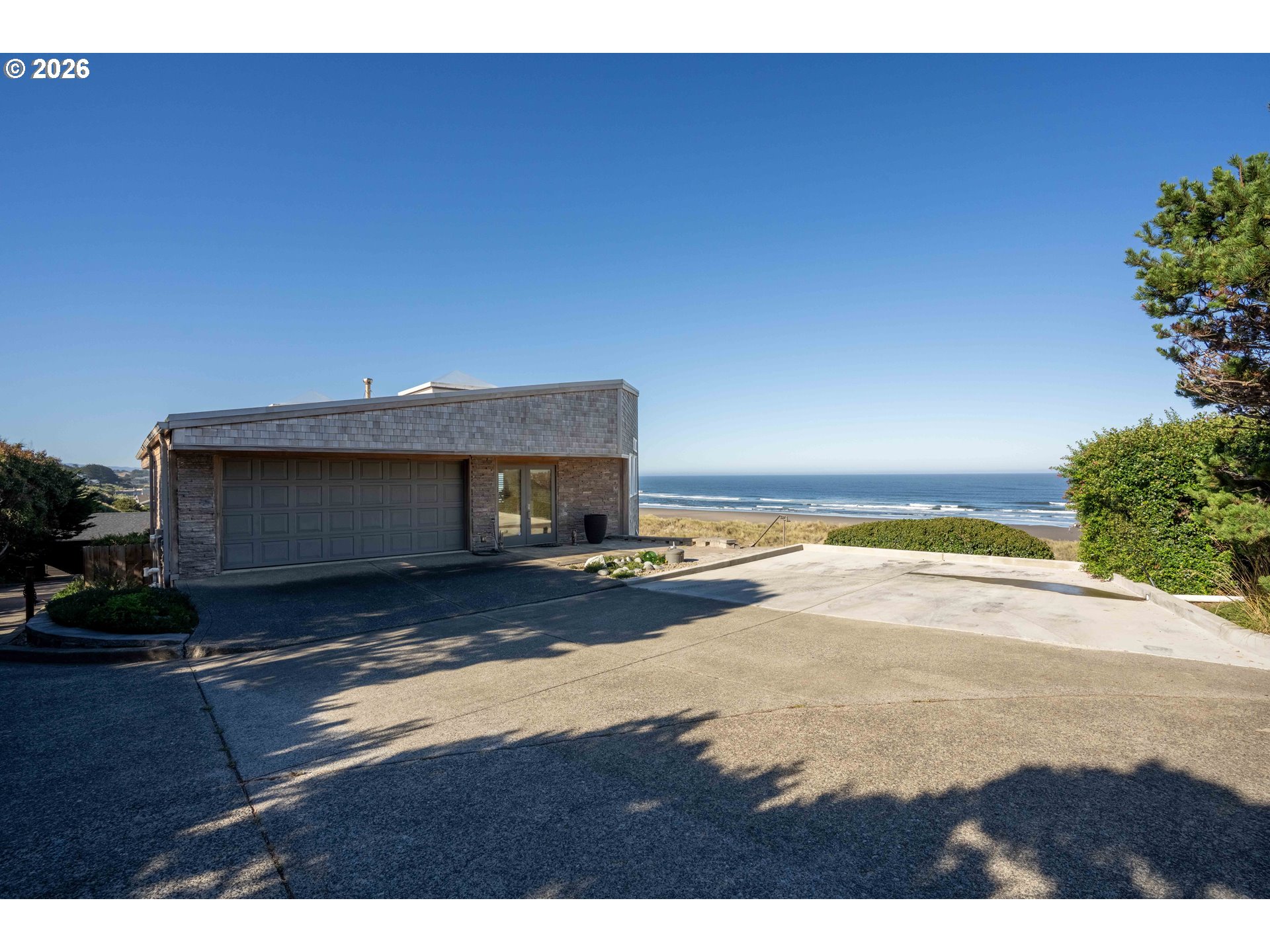 2770 Whale Watch Way Bandon, OR 97411 - Photo 38 of 47