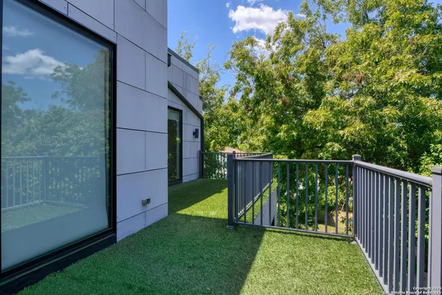 $4,500 | 119 Marcia Place, Alamo Heights, TX 78209