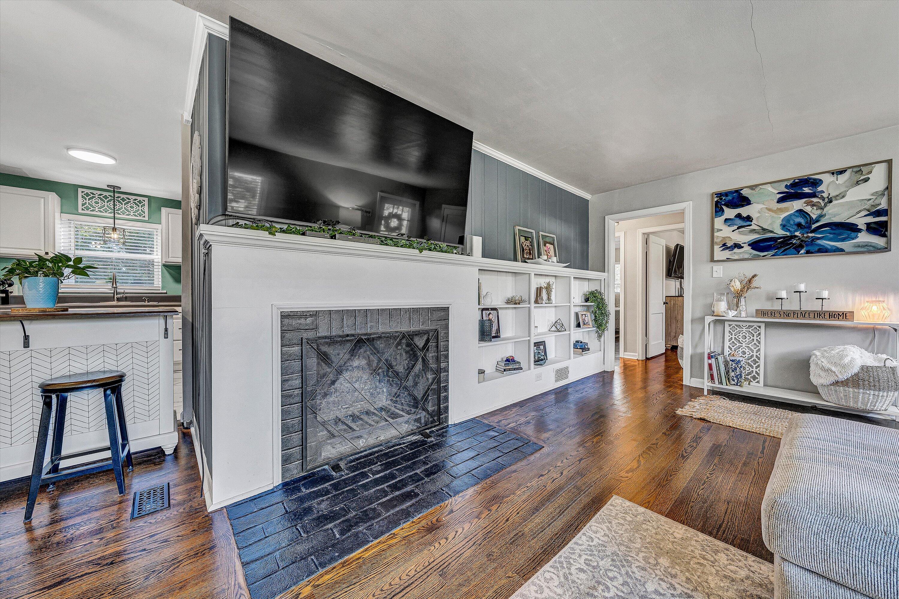 3516 Grandin Road Southwest Roanoke, VA 24018 - Photo 6 of 35 07-VM-02117