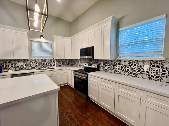 $1,900 | 282 11th Street, Somerville, TX 77879