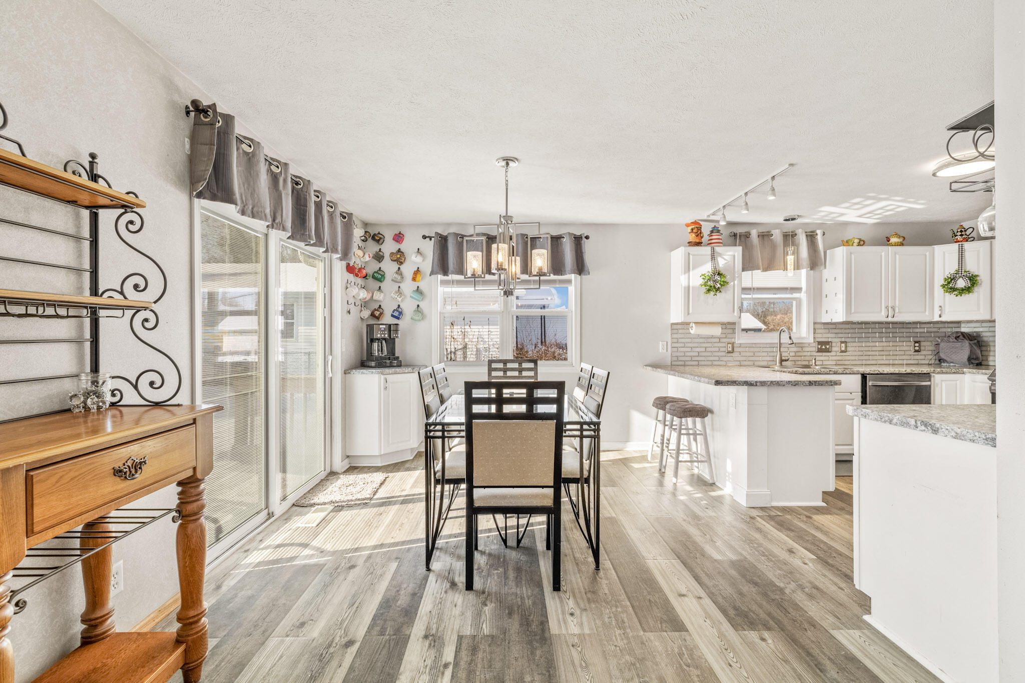 131 Emily Lane Darien, WI 53114 - Photo 4 of 19 07