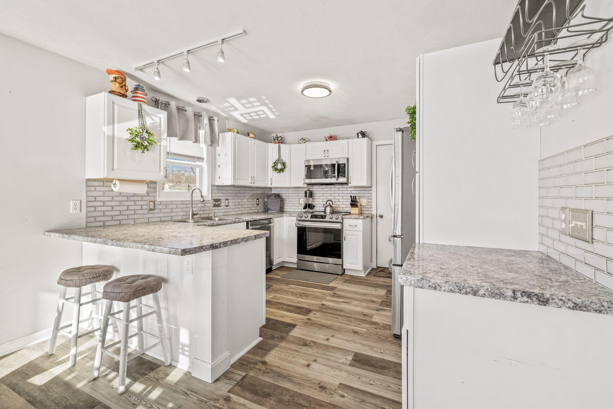 131 Emily Lane Darien, WI 53114 - Photo 5 of 19 08