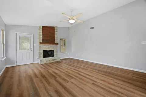$325,000 | 16308 Parkway Drive, Pflugerville, TX 78660