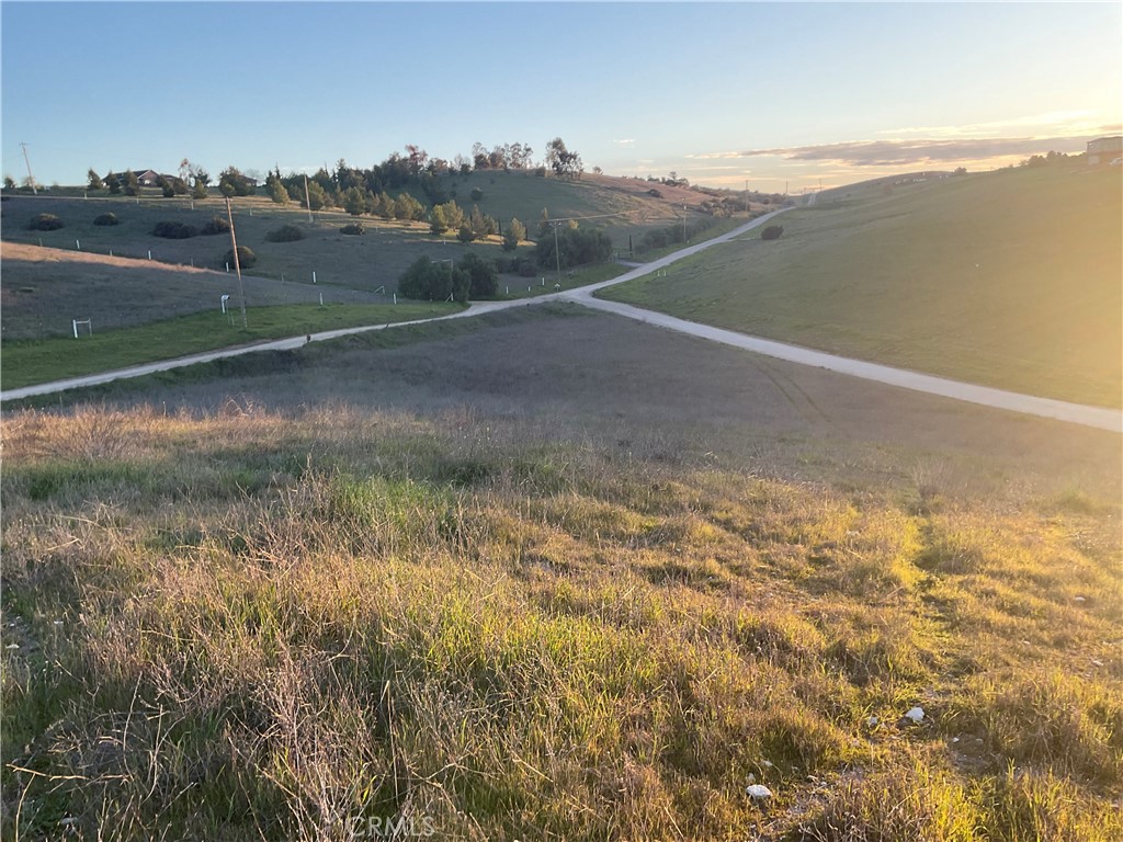 13 Sunburst Road Paso Robles, CA 93446 - Photo 11 of 19