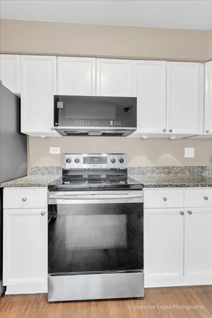 $175,000 | 201 South Maple Avenue, Unit 111, Oak Park, IL 60302