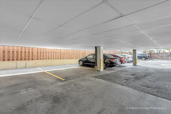 $175,000 | 201 South Maple Avenue, Unit 111, Oak Park, IL 60302