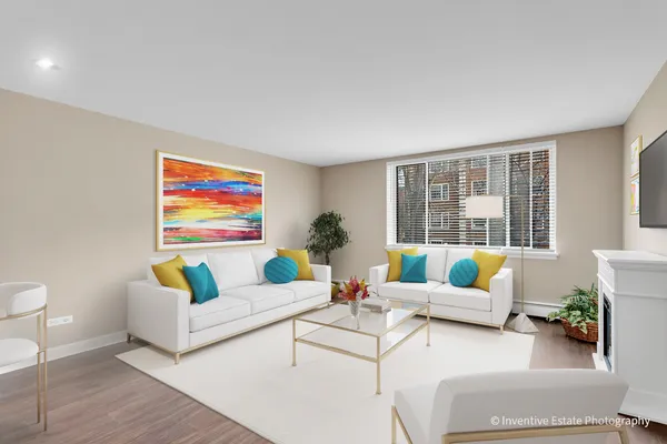 $175,000 | 201 South Maple Avenue, Unit 111, Oak Park, IL 60302