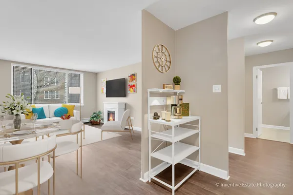 $175,000 | 201 South Maple Avenue, Unit 111, Oak Park, IL 60302