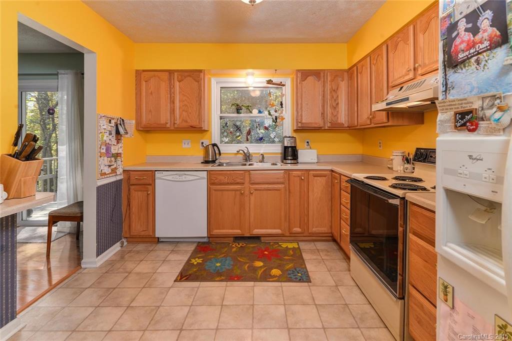 9 Forest Ridge Drive Arden, NC 28704 - Photo 10 of 24 Gallery Image 10