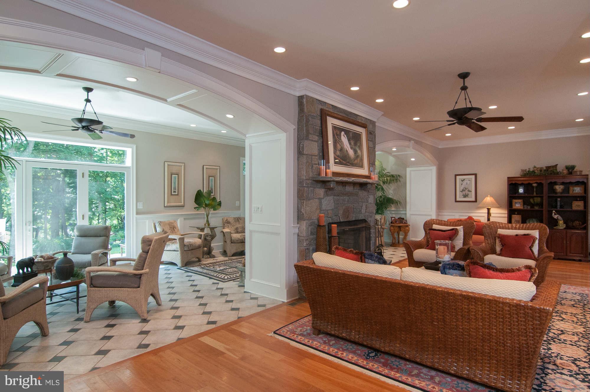 821 Childs Point Road Annapolis, MD 21401 - Photo 10 of 28 Family Room