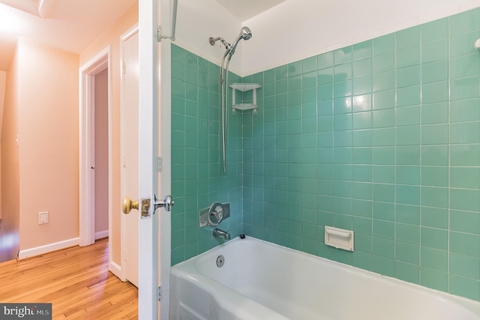 3602 Jeffry Street Silver Spring, MD 20906 - Photo 14 of 31 Upstairs level Bath