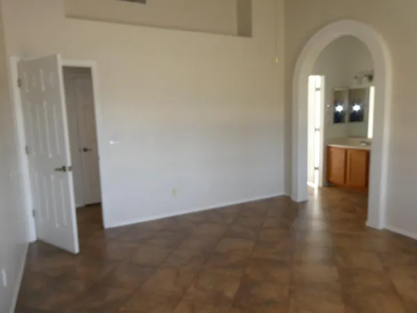 $1,895 | 8553 West Sierra Vista Drive, Glendale, AZ 85305