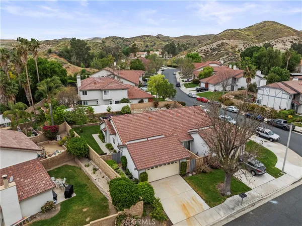 $574,999 | 28919 Sam Canyon, Canyon Country, CA 91387