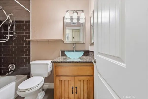 $574,999 | 28919 Sam Canyon, Canyon Country, CA 91387