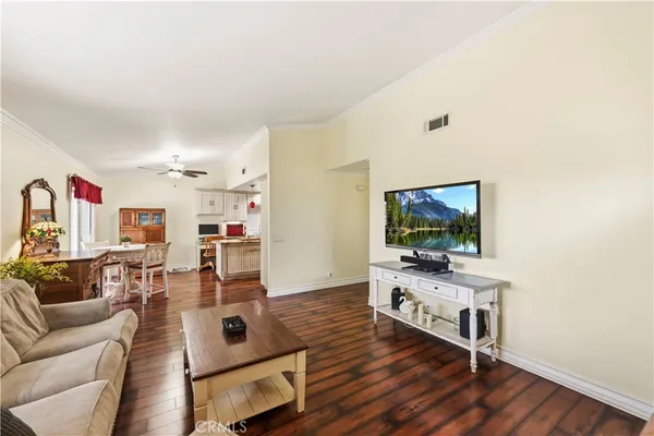 $574,999 | 28919 Sam Canyon, Canyon Country, CA 91387