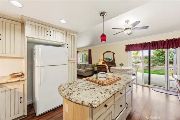 $574,999 | 28919 Sam Canyon, Canyon Country, CA 91387