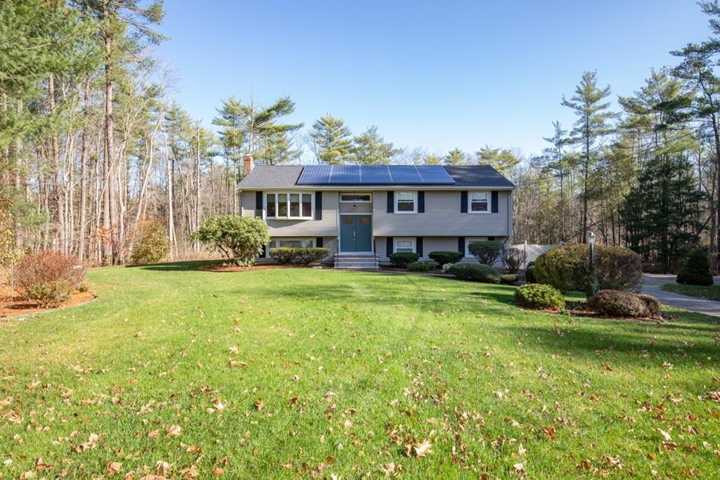 24 Chestnut Circle Hanover, MA 02339 - Photo 2 of 28