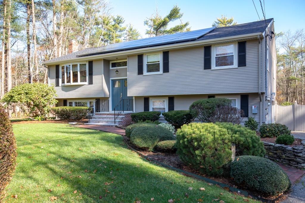 24 Chestnut Circle Hanover, MA 02339 - Photo 4 of 28