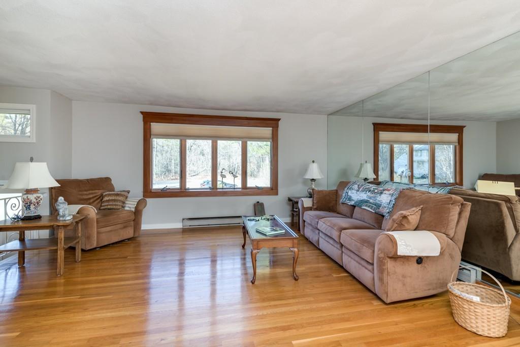 24 Chestnut Circle Hanover, MA 02339 - Photo 8 of 28