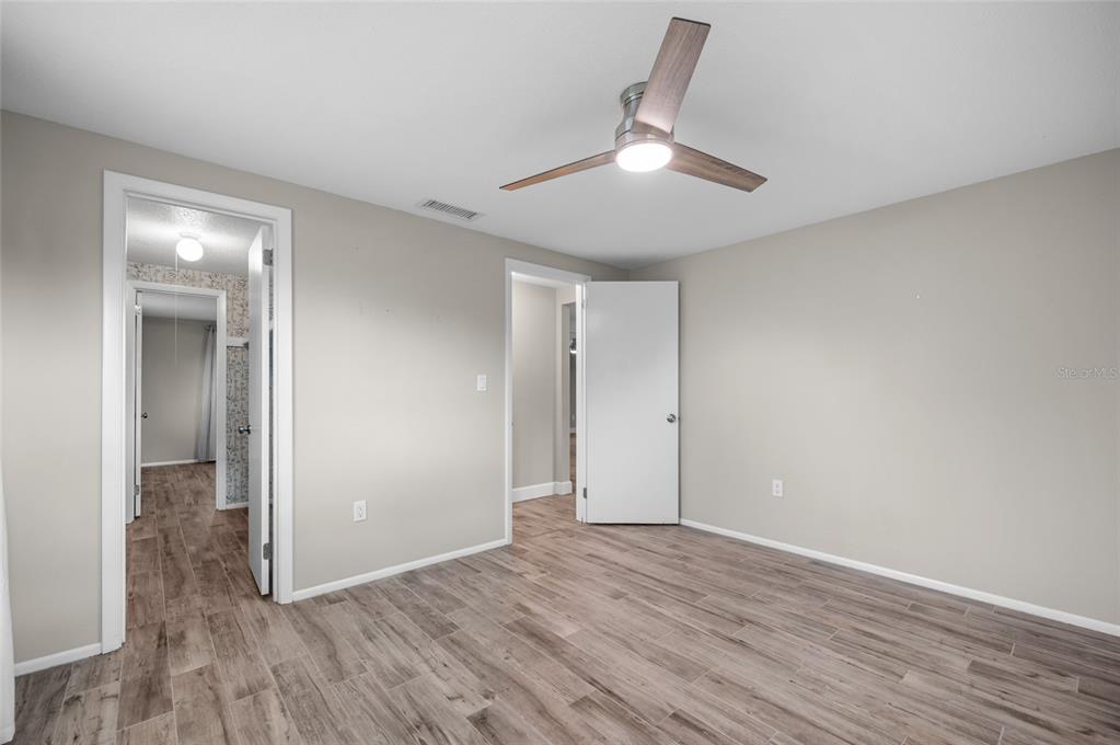 1132 Piedmont Road Venice, FL 34293 - Photo 22 of 52