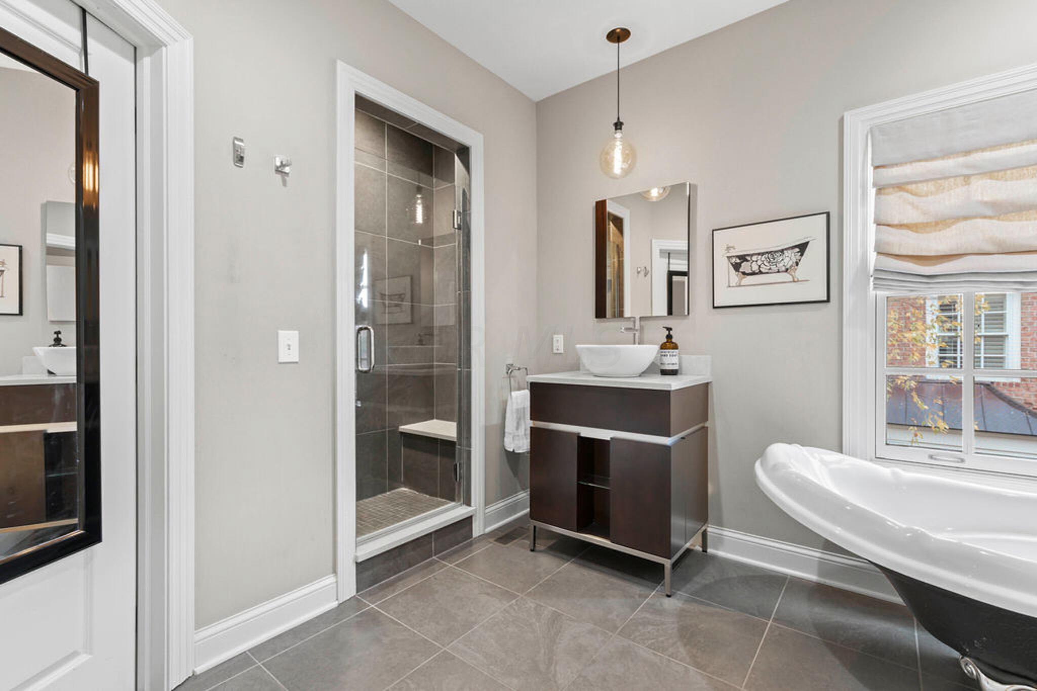 7255 Southfield Road New Albany, OH 43054 - Photo 22 of 44 Primary EnSuite