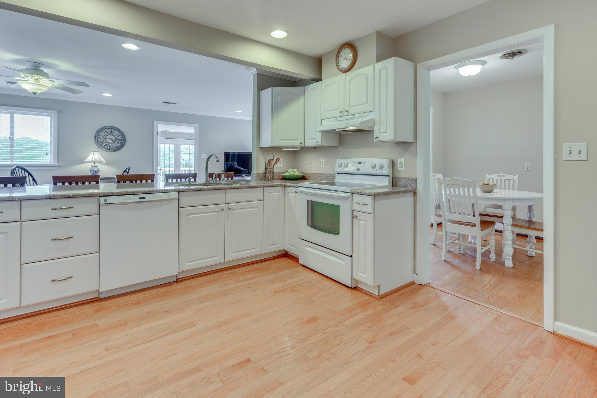 5147 Green Bridge Road Dayton, MD 21036 - Photo 5 of 30 Kitchen