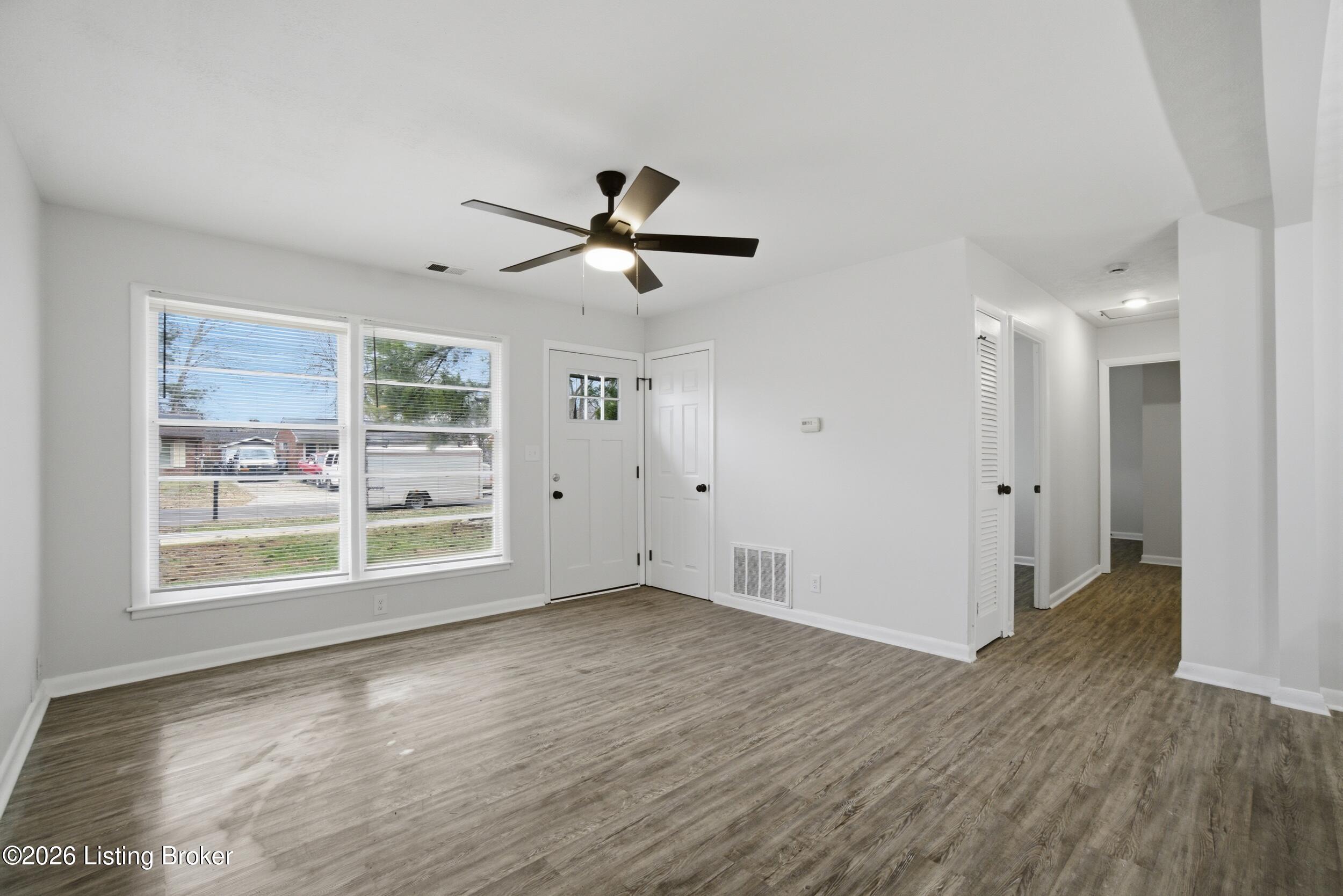 5612 Rustic Way Louisville, KY 40218 - Photo 5 of 33 dsc09991