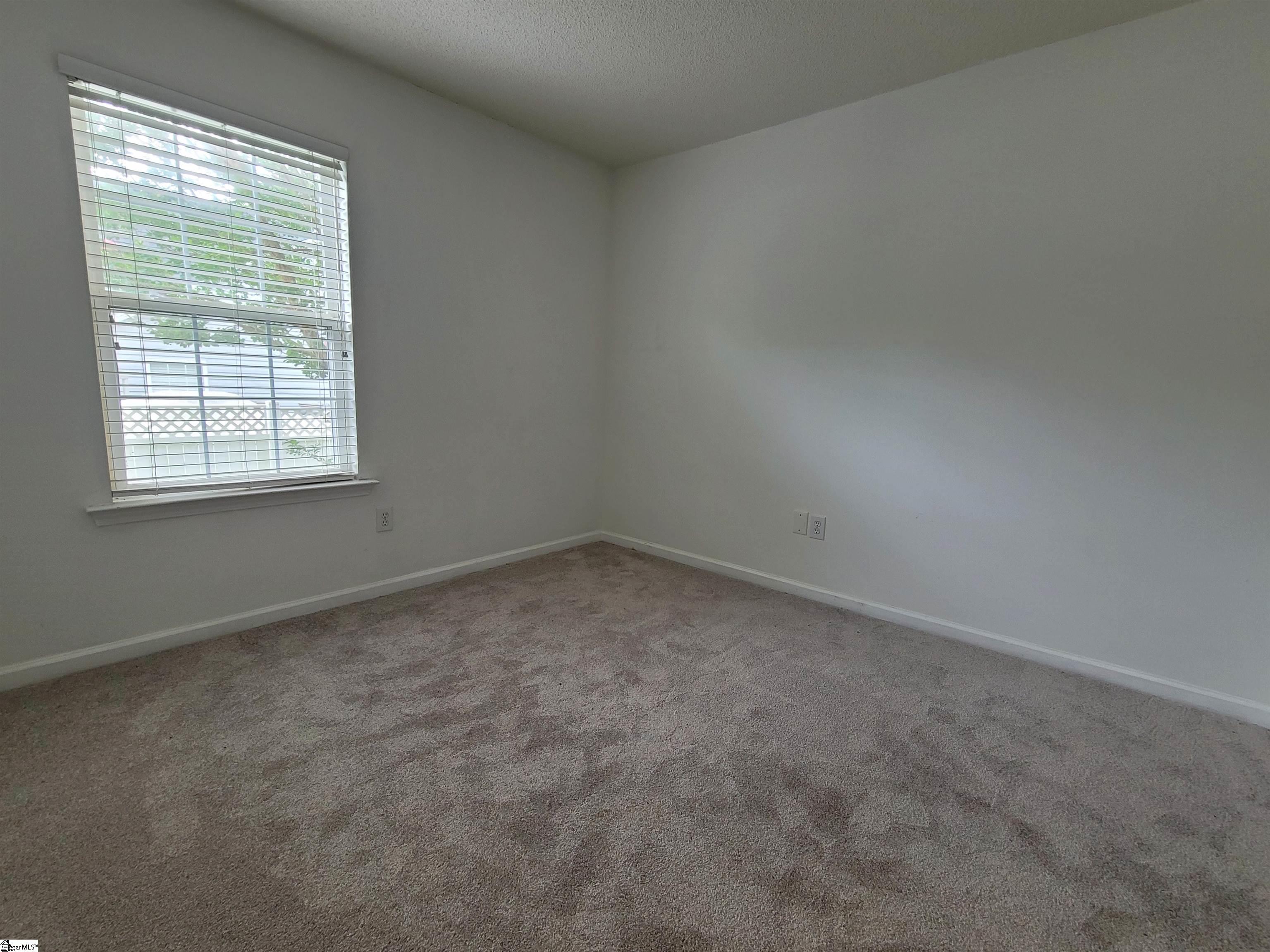 329 Canvasback Way Easley, SC 29642 - Photo 4 of 18 Gallery Image 4